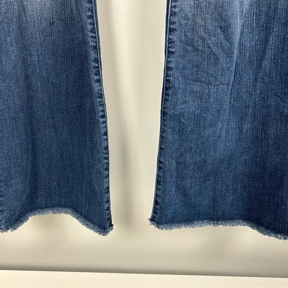 Torrid premium denim stretch mid rise flare jeans - NWT size 20R - Picture 7 of 12